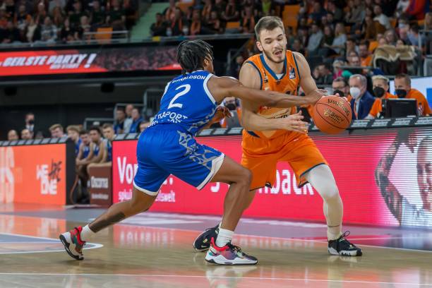 返欧洲之巅 返欧洲之巅